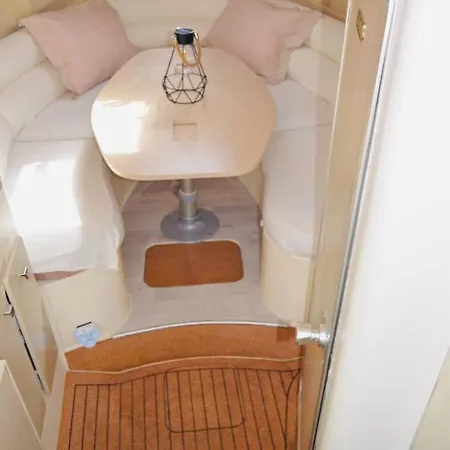 Houseboat Сен-Рафаэль
